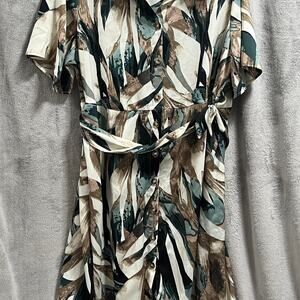 Bloomchic allover print shirt collar dress size 18-20